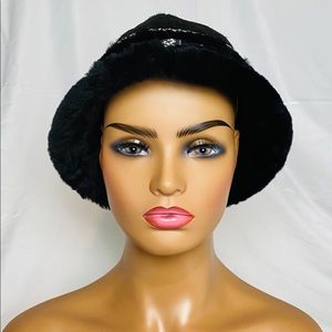 NWT UGG Australia Black Shearling Bucket Hat O/S